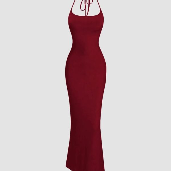 Maroon Halter-Neck Bodycon Maxi Dress with Sleek Minimalist Design